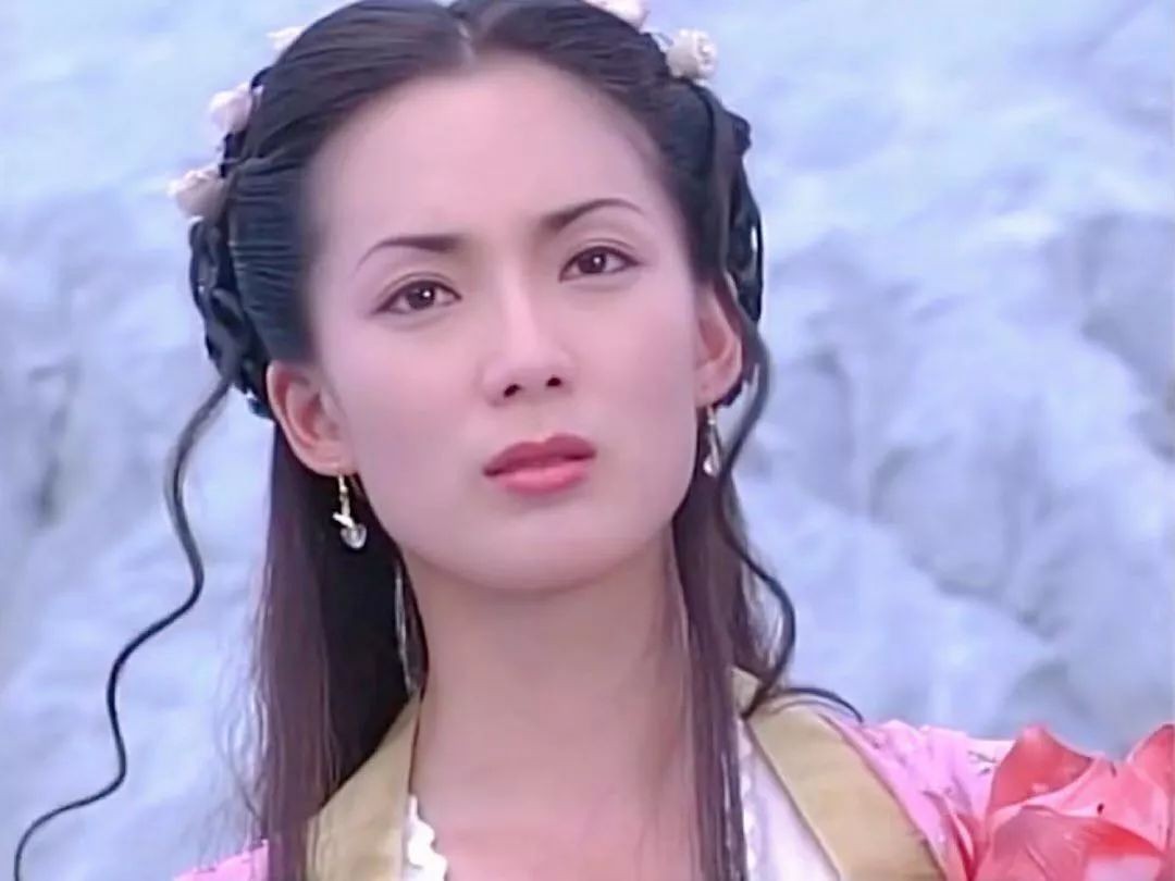 Mỹ nữ Tiếu ngạo giang hồ bị bạn trai lừa tiền, phải mở tiệm mát-xa trả nợ, 1 mình nuôi con - Ảnh 1. Mỹ nữ Tiếu ngạo giang hồ bị bạn trai lừa tiền, phải mở tiệm mát-xa trả nợ, 1 mình nuôi con - Ảnh 1.