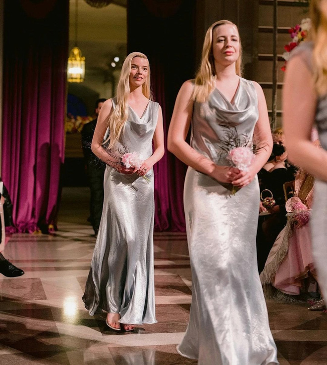 Đi làm phù dâu thôi, cớ sao những mỹ nhân này lại trở thành tội đồ? - Ảnh 2. Đi làm phù dâu thôi, cớ sao những mỹ nhân này lại trở thành tội đồ? - Ảnh 2.