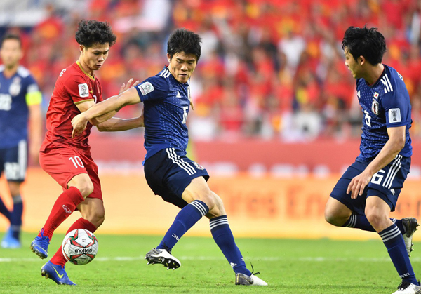 Việt Nam - Nhật Bản: Thọc gậy b&aacute;nh xe - Ảnh 2.