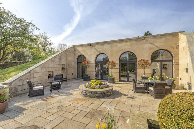 Căn nhà ở vùng quê rao bán giá hơn 36 tỷ đồng bị dân tình bĩu môi cười nhạo, đến khi vào trong nhìn mới ước giá có tiền để mua - Ảnh 5. Căn nhà ở vùng quê rao bán giá hơn 36 tỷ đồng bị dân tình bĩu môi cười nhạo, đến khi vào trong nhìn mới ước giá có tiền để mua - Ảnh 5.