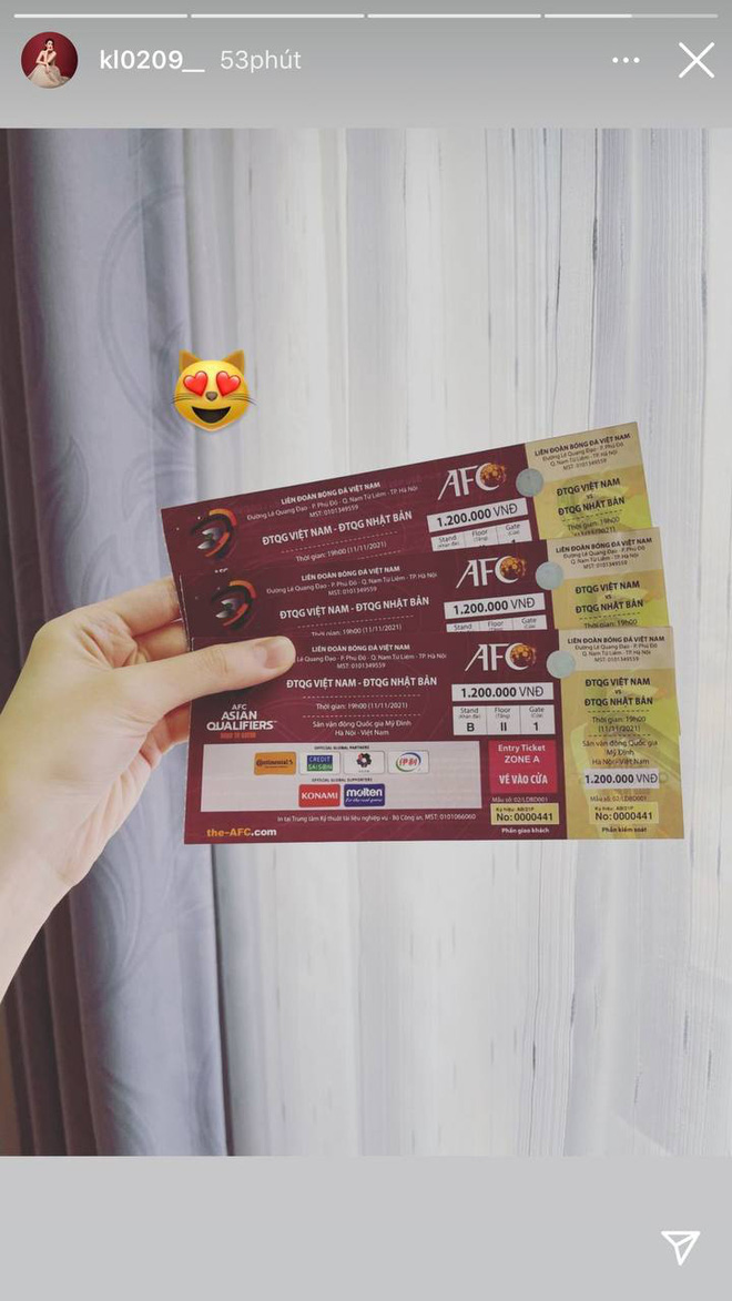 Đoàn Văn Hậu và bạn gái đến sân Mỹ Đình từ sớm trong trận Việt Nam gặp Nhật Bản, trên MXH cũng náo nhiệt chẳng kém! - Ảnh 5. Đoàn Văn Hậu và bạn gái đến sân Mỹ Đình từ sớm trong trận Việt Nam gặp Nhật Bản, trên MXH cũng náo nhiệt chẳng kém! - Ảnh 5.