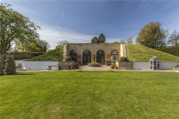 Căn nhà ở vùng quê rao bán giá hơn 36 tỷ đồng bị dân tình bĩu môi cười nhạo, đến khi vào trong nhìn mới ước giá có tiền để mua - Ảnh 6. Căn nhà ở vùng quê rao bán giá hơn 36 tỷ đồng bị dân tình bĩu môi cười nhạo, đến khi vào trong nhìn mới ước giá có tiền để mua - Ảnh 6.