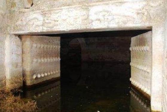 Tiến vào mộ Khang Hy, nhóm khảo cổ ngửi thấy mùi quái dị: Kết quả niêm phong vĩnh viễn! - Ảnh 2.