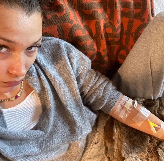 Bella Hadid's tears: When Instagram filters cannot hide mental crises - Photo 7.