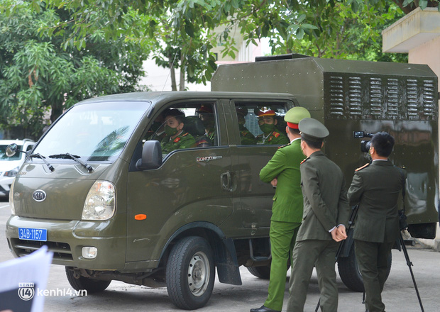 Chiếc xe bí ẩn và hành trình vạch trần thủ đoạn tinh vi của đôi vợ chồng sát hại, đốt xác chủ nợ ở Hải Dương - Ảnh 1.