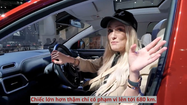 Supercar Blondie trải nghiệm nhanh VinFast VF e35, VF e36: Sang xịn mịn, đi vài tuần mới phải sạc, nóng lòng chờ được cầm lái - Ảnh 27.