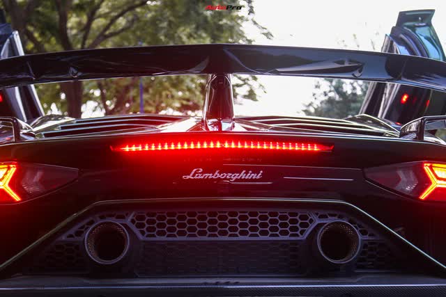 Lamborghini Aventador SVJ của CEO Pharmacity được độ thêm chi tiết nhận diện đặc trưng, chi phí chỉ bằng 1/10 so với option chính hãng - Ảnh 14.