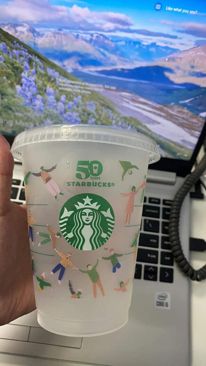 HOT: Starbucks tặng cốc giới hạn nhân sinh nhật 50 năm, shipper đi giao đơn mệt xỉu vì nhiều chi nhánh bị quá tải - Ảnh 5.