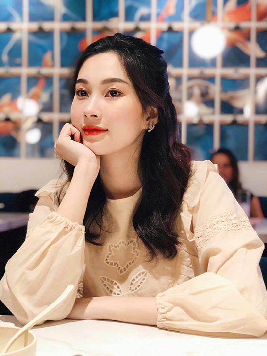 Sao Việt lấy chồng siêu giàu: Hoa hậu Việt Nam Đặng Thu Thảo - Nàng Lọ Lem thành con dâu đại gia bất động sản - Ảnh 16.