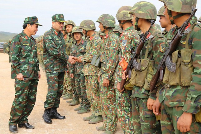 Cận cảnh diễn tập mật danh DT2-21 của sư đoàn bộ binh chủ lực Việt Nam - Ảnh 11.