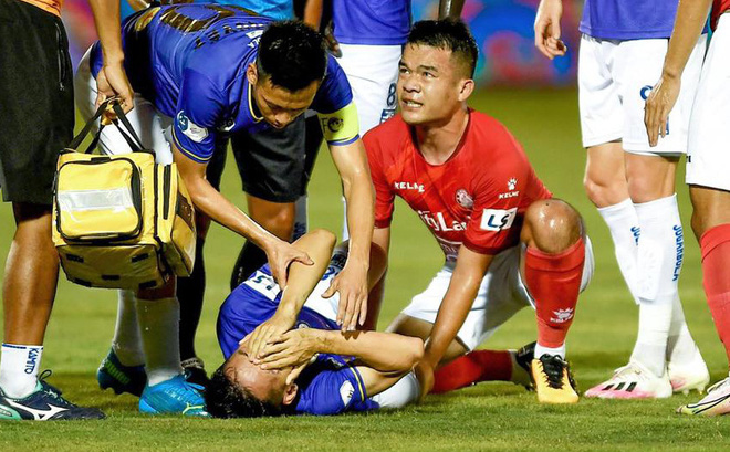 Hùng Dũng khó khôi phục kịp cho AFF Cup, dùng sai có thể lợi bất cập hại - Ảnh 2. Hùng Dũng khó khôi phục kịp cho AFF Cup, dùng sai có thể lợi bất cập hại - Ảnh 2.