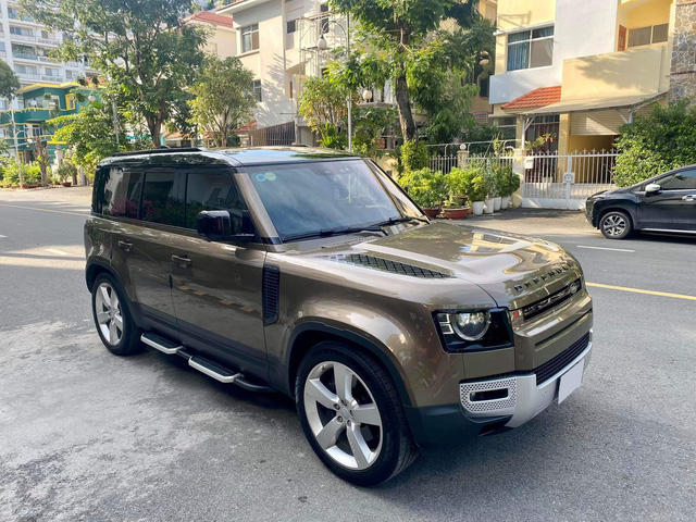 Chiếc Land Rover Defender 2021 hiếm hoi bán lại khi chạy chưa đầy 3.000km, đại gia rao giá 5,7 tỷ đồng - Ảnh 9.