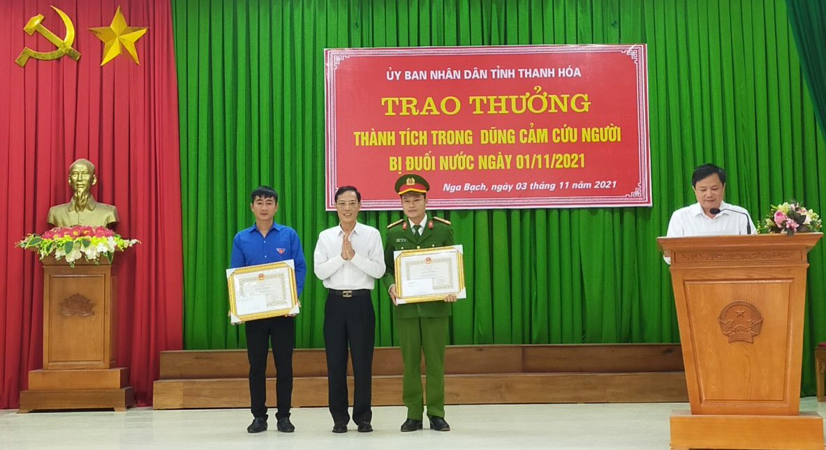 Thượng uý bế xốc cháu bé chạy quanh sân để cứu sống thần kỳ: Tôi không kịp nghĩ gì hơn - Ảnh 5.