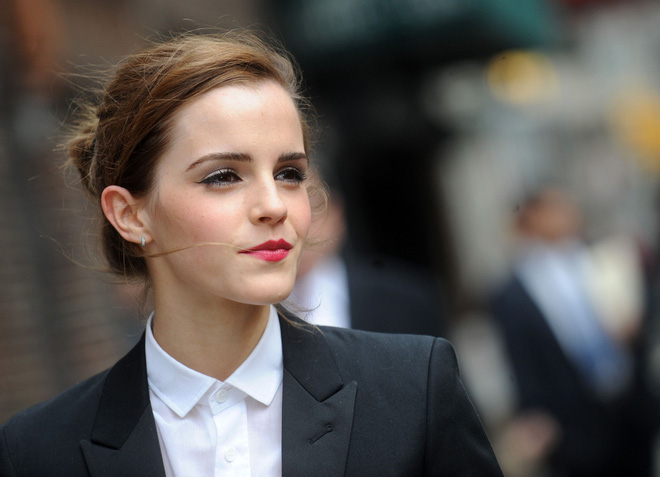 Nhan sắc dàn công chúa Disney: Emma Watson visual trồi sụt như tàu lượn, Elle Fanning và “Lọ Lem” Lily ngoài đời lại hở bạo ngộp thở - Ảnh 11.