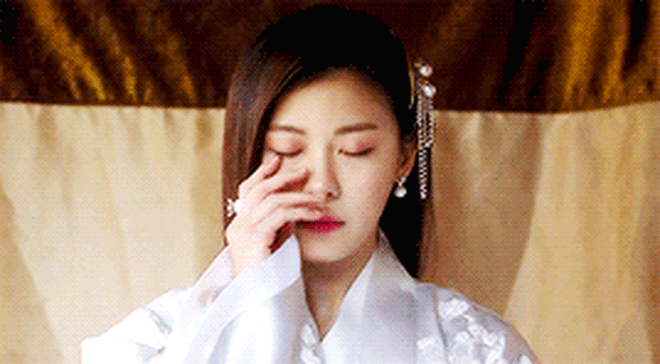 Chết mê 6 Hoàng hậu đẹp khó cưỡng ở phim Hàn - Ảnh 14.