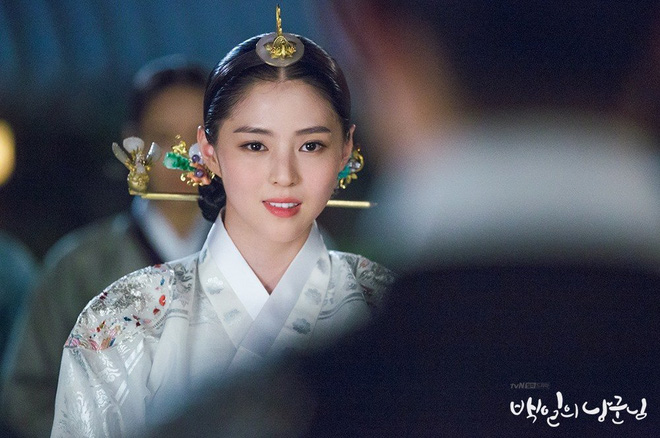 Chết mê 6 Hoàng hậu đẹp khó cưỡng ở phim Hàn - Ảnh 16.