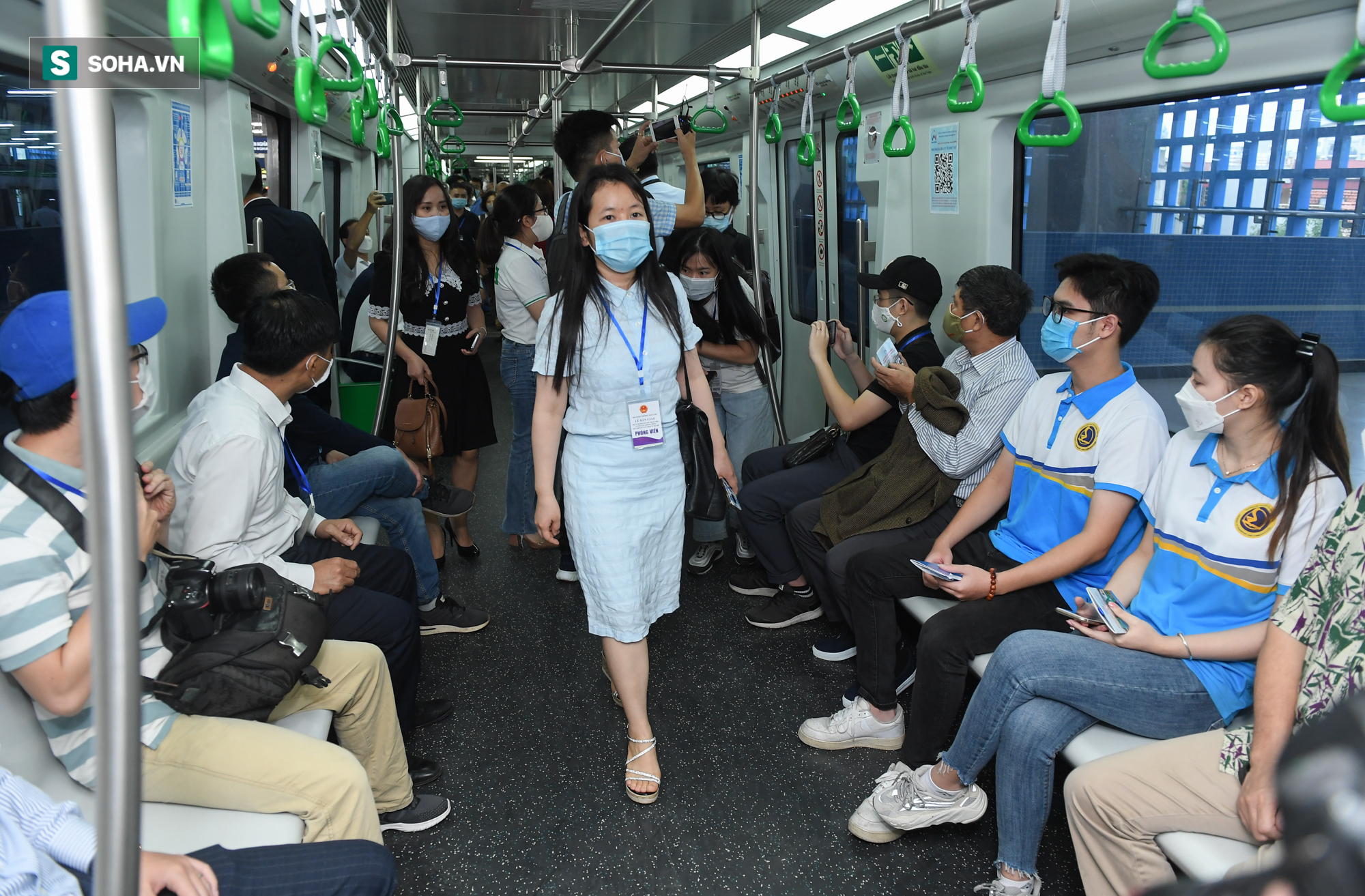 Phó Thủ tướng, Bí thư Hà Nội đi chuyến tàu đầu tiên của đường sắt Cát Linh - Hà Đông - Ảnh 9.