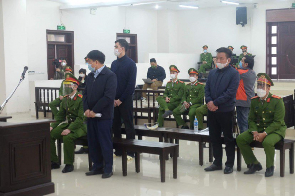 Tòa chấp nhận bà Nguyễn Thị Trúc Chi Hoa được xét xử vắng mặt nhưng sẽ triệu tập nếu cần - Ảnh 1.