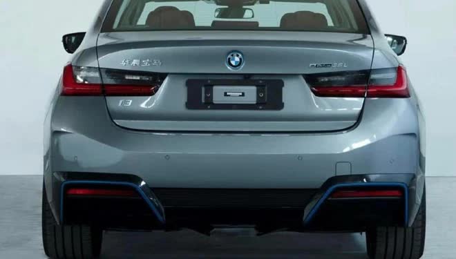Rò rỉ hình ảnh BMW 3-Series bản chạy điện, dự kiến có tầm hoạt động như VinFast VF e34 - Ảnh 2.