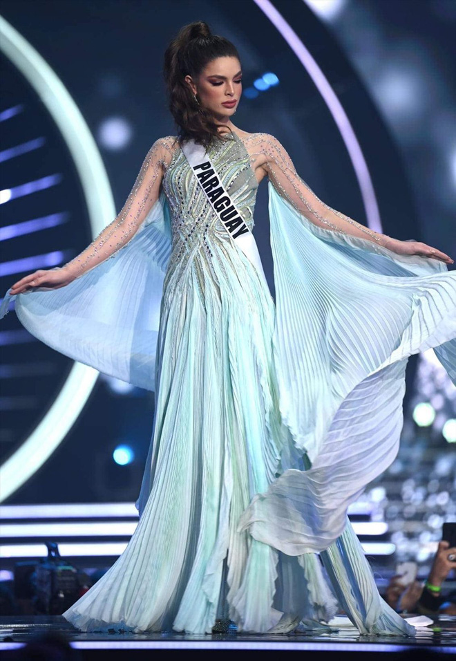 Biến căng: Dàn hậu Miss Universe lập bè phái lấp lửng chiến thắng của Tân Hoa hậu Ấn có vấn đề, Kim Duyên thái độ ra sao? - Ảnh 7.