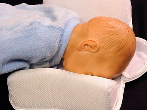 Cho con ăn no rồi đặt ở giường, cảnh tượng đ&aacute;ng sợ sau đ&oacute; khiến người mẹ cả đời hối hận - Ảnh 1.