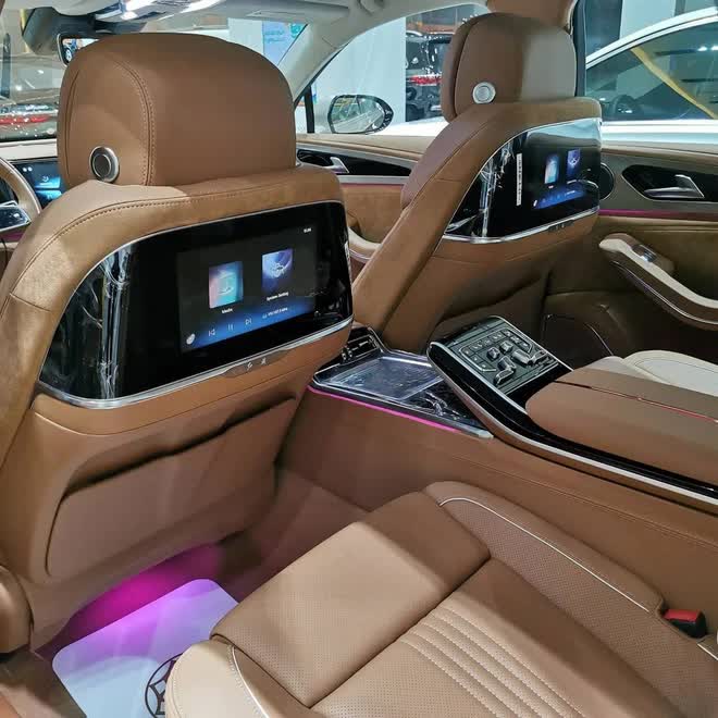 Đại lý tư nhân chào bán Hongqi H9 giá 9 tỷ đồng, khẳng định đánh bật Bentley Mulsanne và Rolls-Royce dù cùng phân khúc E-Class và 5-Series - Ảnh 8.