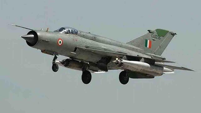 Thảm họa rơi quan tài bay MiG-21 lặp lại ở Ấn Độ - Trung Quốc thủng lưới ở nơi giáp Việt Nam - Ảnh 1.