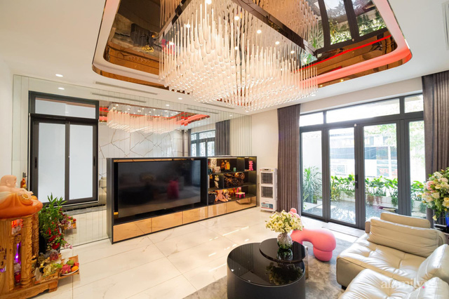 Ngắm không gian sống rộng 200m² của CEO trẻ 9x tại Sài Gòn, full nội thất giá trị khủng tới 14 tỷ - Ảnh 6.