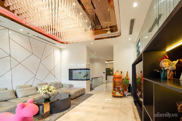 Ngắm không gian sống rộng 200m² của CEO trẻ 9x tại Sài Gòn, full nội thất giá trị khủng tới 14 tỷ - Ảnh 10.