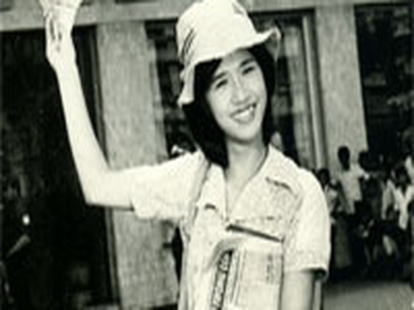 Vân Dung - cô bé bán báo trong Biệt động Sài Gòn: 18 tháng tuổi đóng phim và sự rẽ ngang hiện tại khiến khán giả ngỡ ngàng - Ảnh 1.
