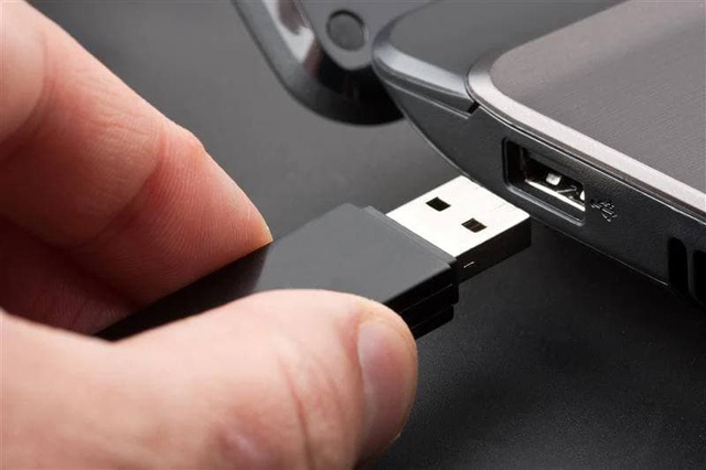Nga ra mắt ổ USB siêu bảo mật: Tự nổ để tiêu hủy, loại trừ mọi khả năng khôi phục dữ liệu - Ảnh 3.