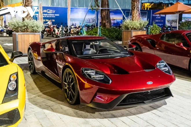 Cận cảnh Ford GT triệu đô tại Việt Nam - Ảnh 1.