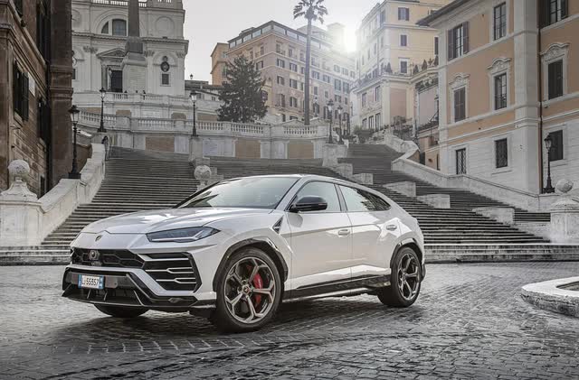 Lamborghini Urus tròn 4 tuổi, hãng xe Ý đã hưởng lợi gì từ siêu SUV trong gần nửa thập kỷ qua? - Ảnh 4.