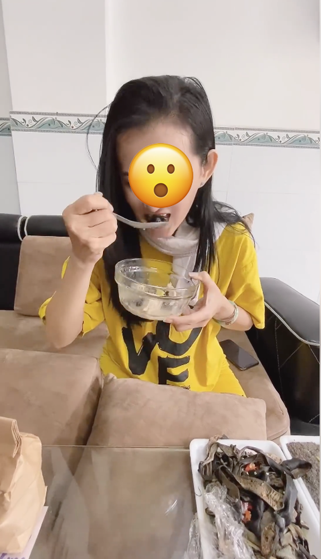 PHẪN NỘ: Angela Phương Trinh ngoan cố đăng clip mẹ ăn giun đất để trị Covid-19 dù đã bị phạt 7,5 triệu, dân mạng bó tay vì độ lì - Ảnh 3.