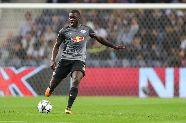 NÓNG: Bayern Munich xác nhận chiêu mộ thành công Dayot Upamecano - Ảnh 2.