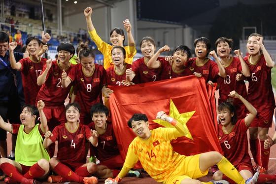 Bóng đá Việt Nam bước sang năm mới với tâm thế chủ động - Ảnh 2.
