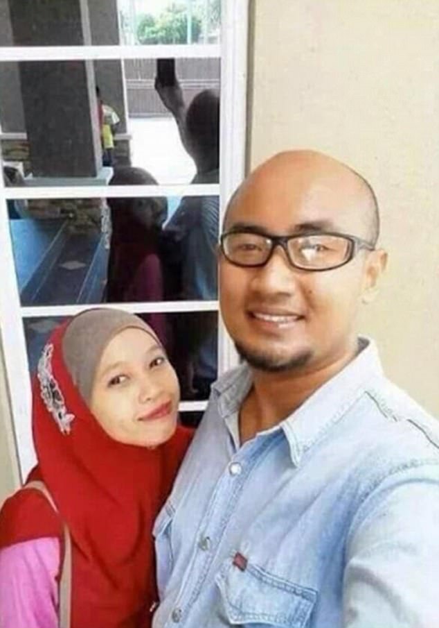 Bức ảnh selfie hạnh phúc của cặp đôi chớp mắt trở thành cơn ác mộng với nhiều người chỉ vì một chi tiết nhìn kỹ mới thấy - Ảnh 3.