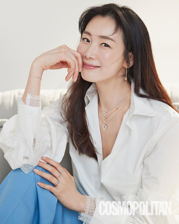 Choi Ji Woo trở lại ngoạn mục sau 9 tháng sinh, lần đầu chia sẻ về cuộc hôn nhân với CEO kém tuổi và con gái đầu lòng - Ảnh 3.