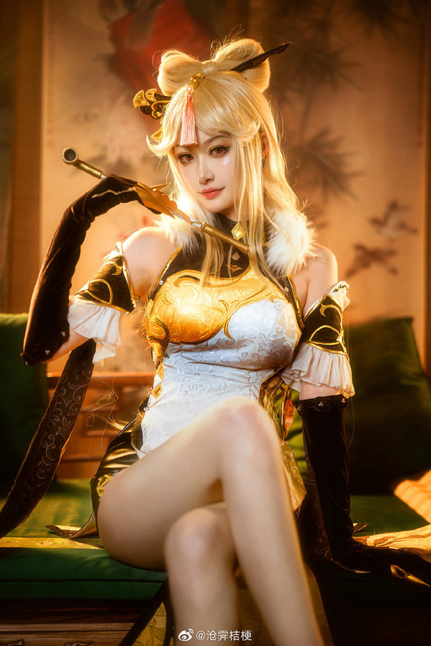 Phú nhị đại tự sát vì bị cắm sừng, chi hơn 3,5 tỷ đồng để bao nuôi hotgirl cosplay nổi tiếng nhưng vẫn bị phản bội đau đớn - Ảnh 4.