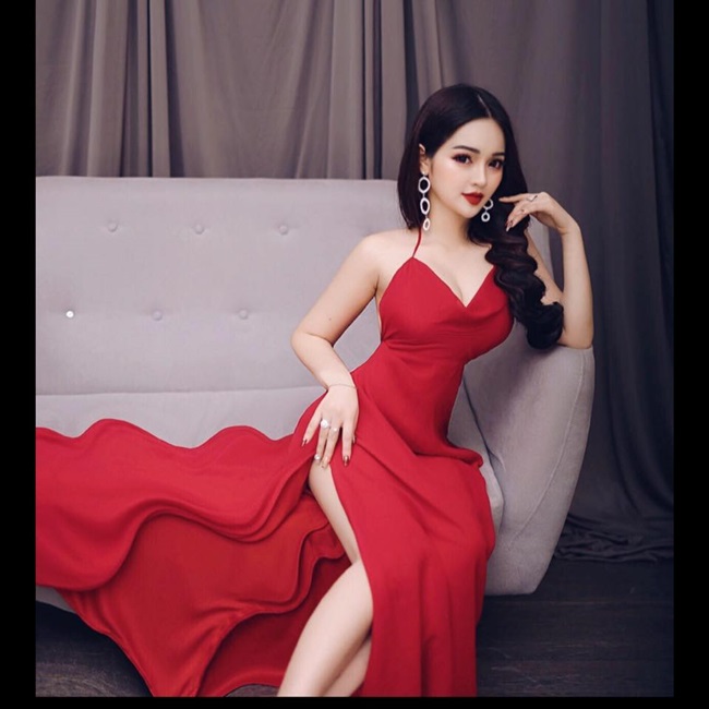 Ngỡ ngàng trước nhan sắc của hotgirl được mệnh danh là búp bê sống - Ảnh 4.