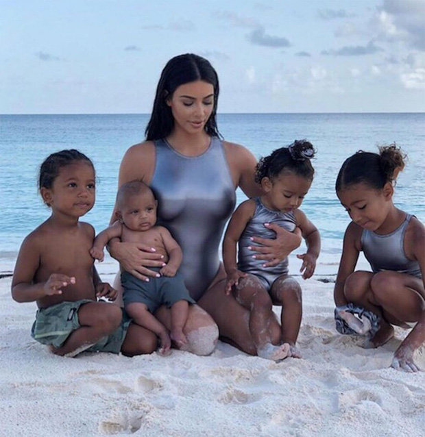 Gia tài tỷ đô của Kim - Kanye: Bất động sản khắp nước Mỹ, 2 đế chế thời trang rung chuyển thế giới, chia kiểu gì hậu ly hôn? - Ảnh 8.