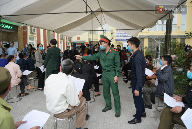 PTT Vũ Đức Đam đến thăm các tình nguyện viên tham gia thử nghiệm vaccine Việt Nam giai đoạn 2 tại Hà Nội - Ảnh 3.