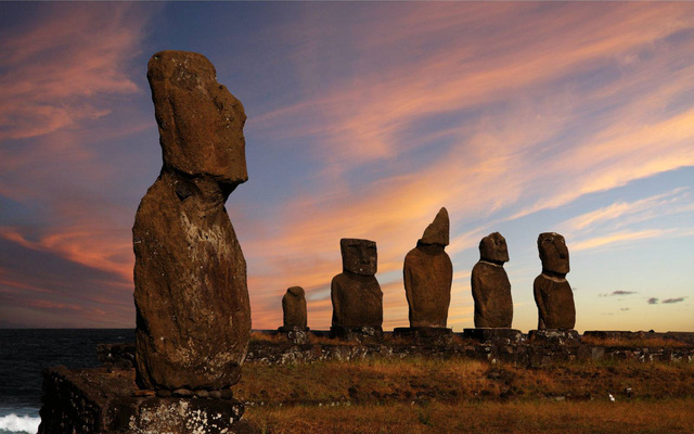 Giả thuyết rùng rợn về những tượng đá khổng lồ trên đảo Phục Sinh - Ảnh 10.