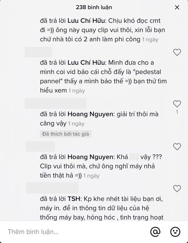 Thực hư chuyện phi công hạ cánh xong là máy bay tự động nhả tiền để trả lương, dân mạng xem clip đều sợ bị “ăn cú lừa”? - Ảnh 3.