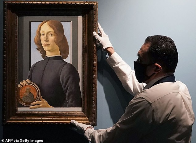 Bức tranh từng bị thanh lý bèo bọt được bán với giá 92 triệu USD - Ảnh 3.