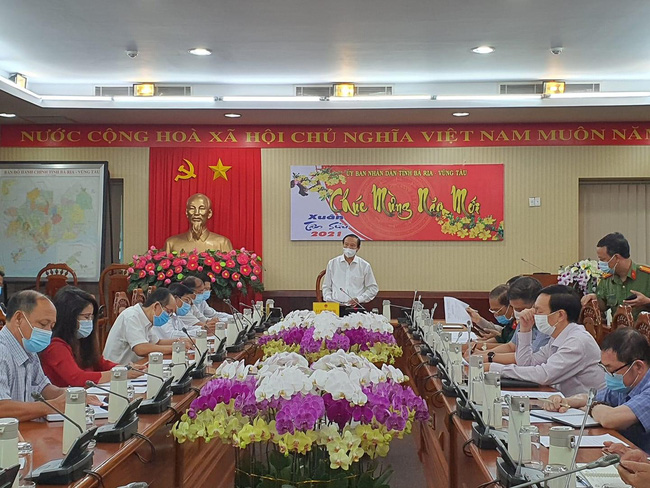 Nhiều ca nhiễm ở TP.HCM từ F2 thành F0, Bí thư Thành ủy TPHCM Nguyễn Văn Nên kêu gọi người dân vui Tết tại nhà - Ảnh 1.