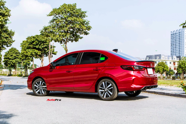 Sau đợt bia kèm lạc, Honda City 2021 hết hot, đại lý khuyến mại hàng chục triệu đồng cho khách mua - Ảnh 2.