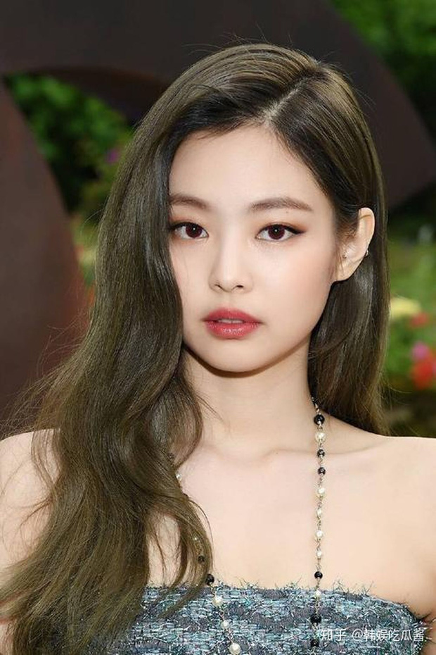 Nửa đêm Jennie lên top 1 Naver vì tin cưới hỏi, chuyện gì mà khiến Knet réo gọi mỹ nhân BLACKPINK và G-Dragon? - Ảnh 10.