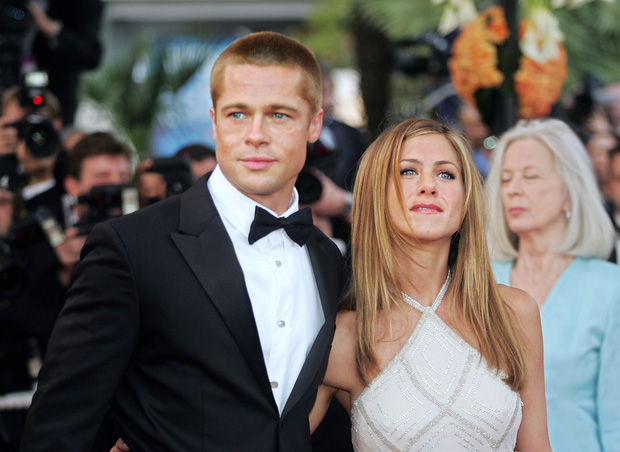 Brad Pitt tái hợp với vợ cũ Jennifer Aniston sau 15 năm, mẹ ruột cũng giục giã vì sợ Angelina giở trò bẩn? - Ảnh 2.