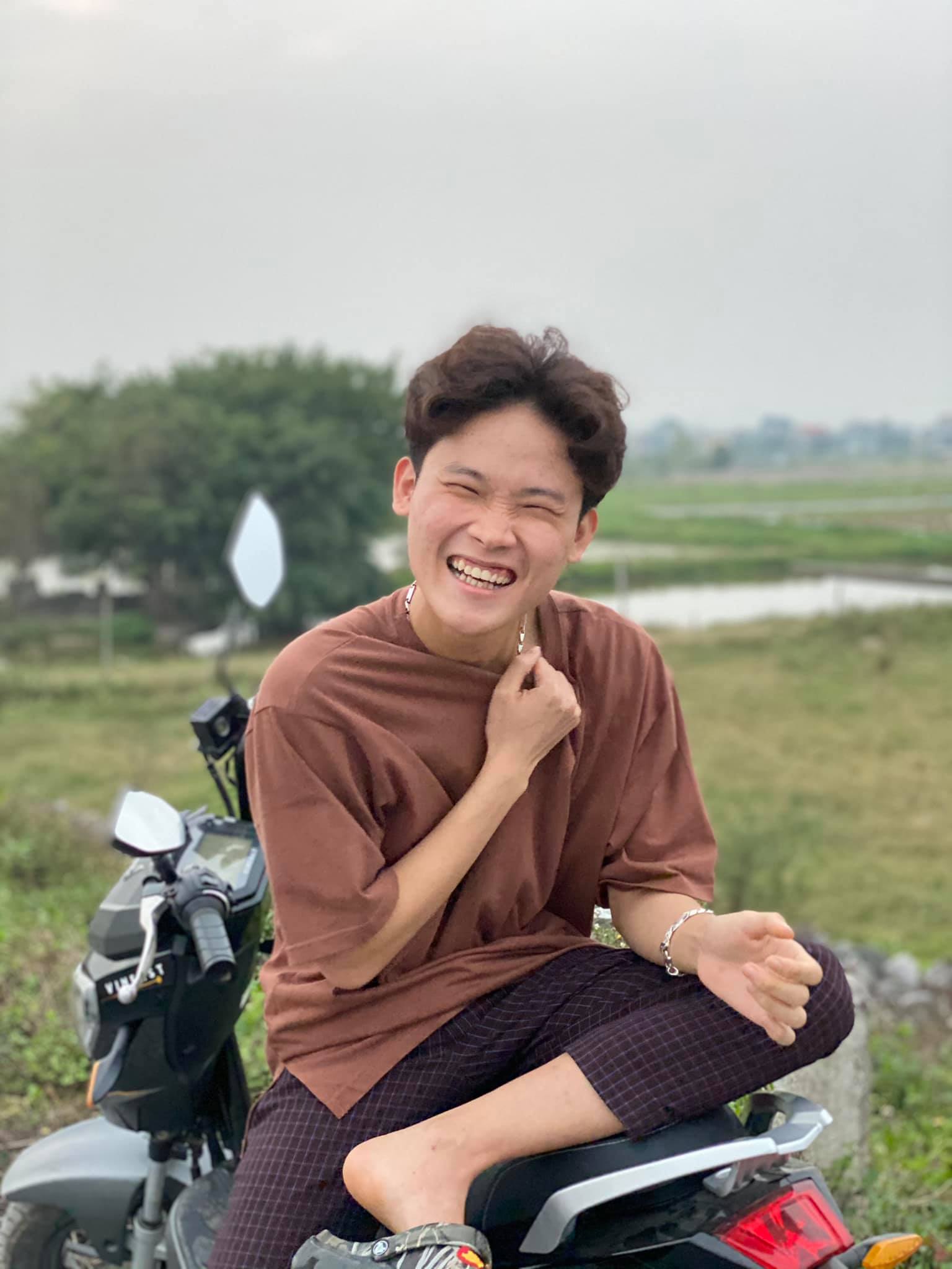 Đỗ Đạt - chàng nhà quê nổi tiếng nhờ Tiktok: Tôi sợ hàng xóm nghĩ thằng này khéo điên rồi - Ảnh 5. Đỗ Đạt - chàng nhà quê nổi tiếng nhờ Tiktok: Tôi sợ hàng xóm nghĩ thằng này khéo điên rồi - Ảnh 5.